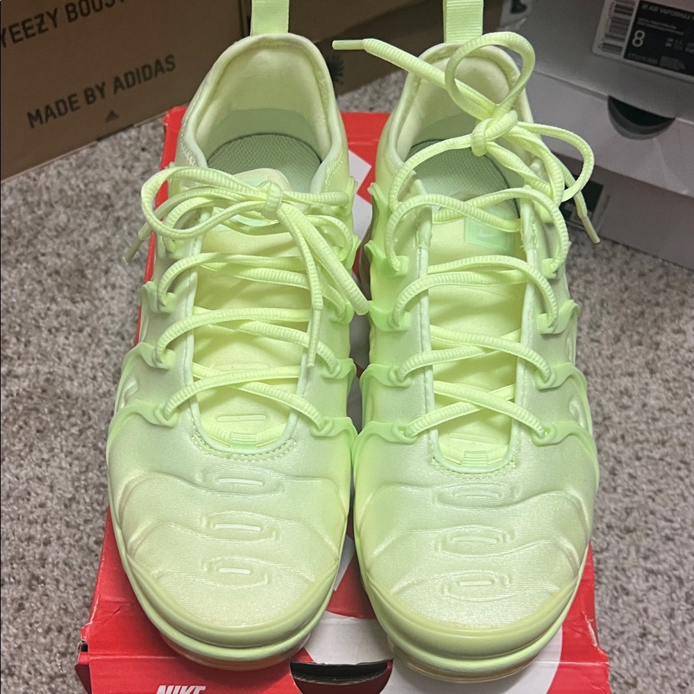 Nike Lime Green Vapormax Plus (New)